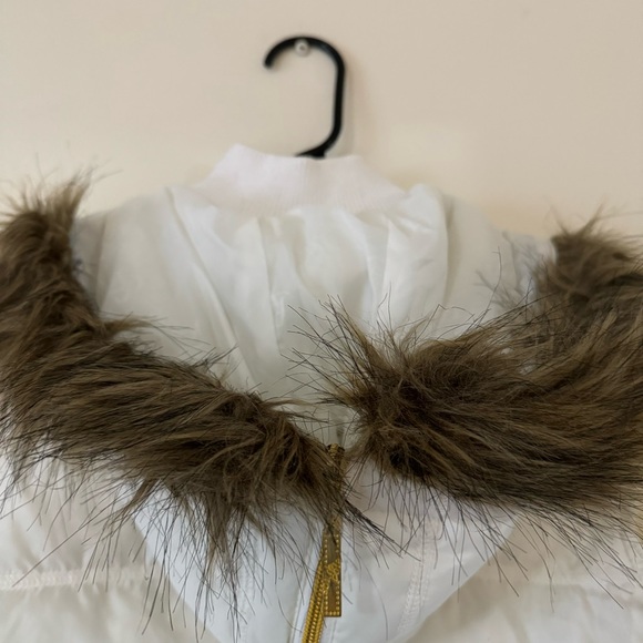 White/Cream South Pole Puffer Vest - Picture 10 of 12